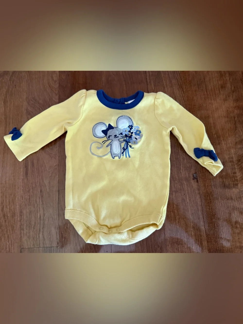 Vintage Gymboree brand 3-6 month embroidered mouse with flowers onesie